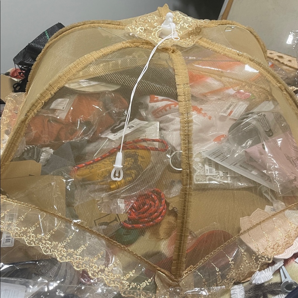 Elegant Food Cover Tent - Picture 3 of 4